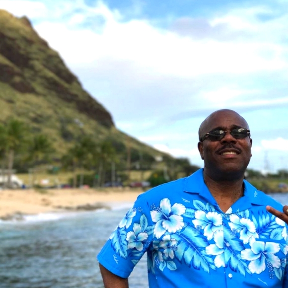 Meet your Posher, Manny - Picture 13 of 16